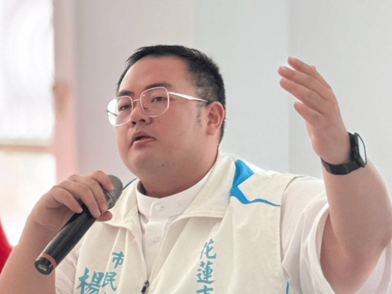 北濱發展不能只看人潮 楊哲灃籲提前規劃大型停車空間